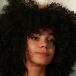 Zinha visita Jacutinga para conversar com Joana em 'Renascer