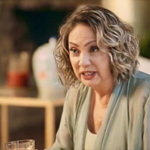 Berta em momento de tensão na novela Mania de Você