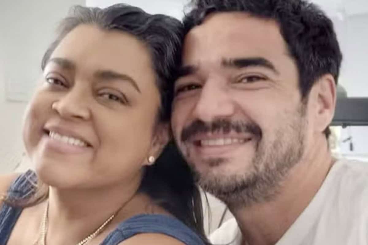 Caio Blat visita Preta Gil no hospital