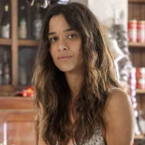 Cena emocionante de Mariana recebendo a casa de seus avós em Renascer.