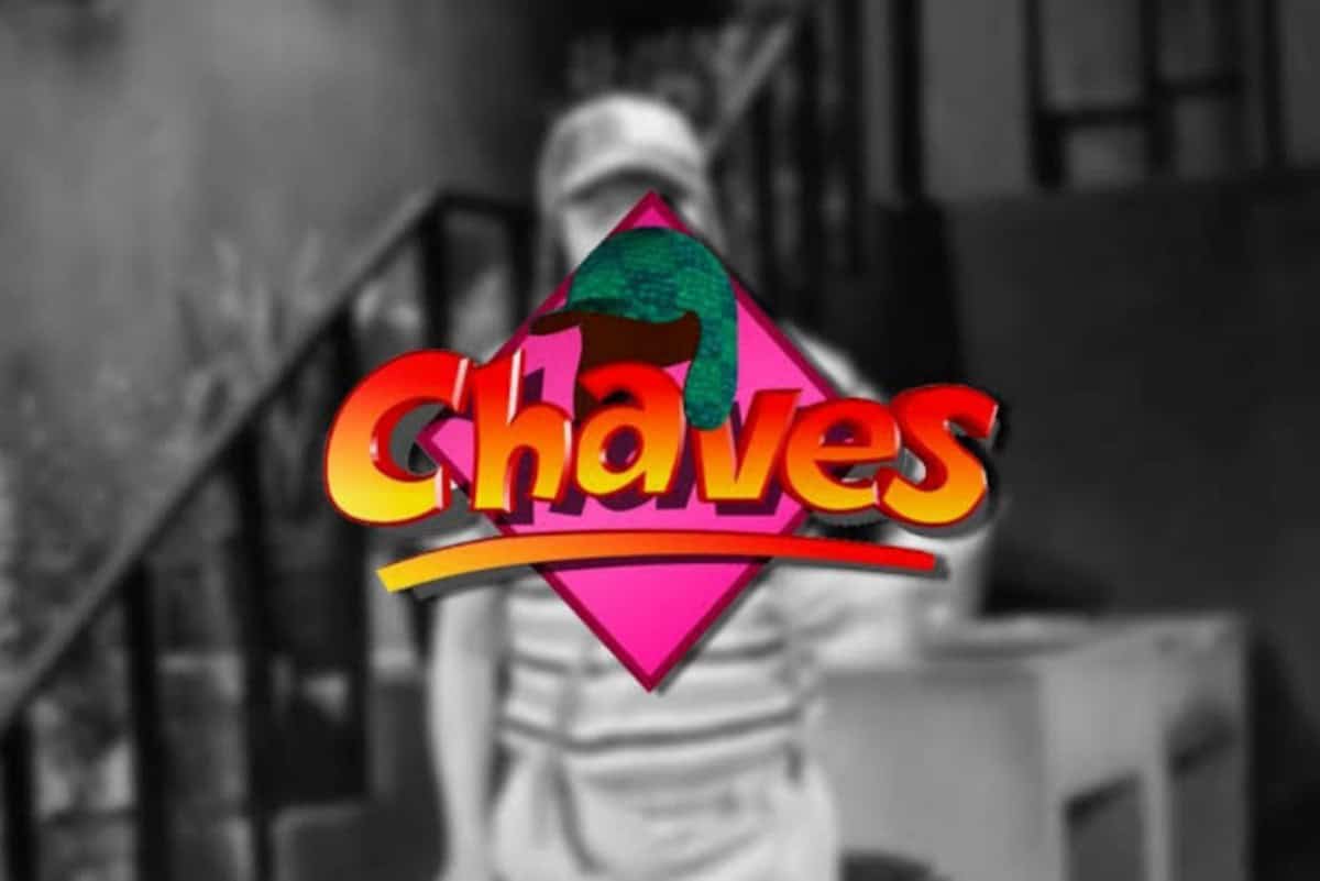 Fãs de Chaves comemorando o retorno das séries nas redes sociais.