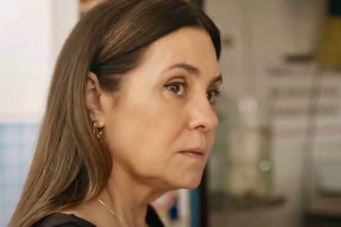 Mércia revela sua verdadeira face como a assassina de Molina em Mania de Você