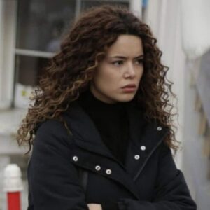 Sirin se interessa por Arif, que é casado com sua irmã Bahar