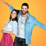 Protagonistas Can Yaman e Demet Özdemir em cena emocionante de 'A Sonhadora'