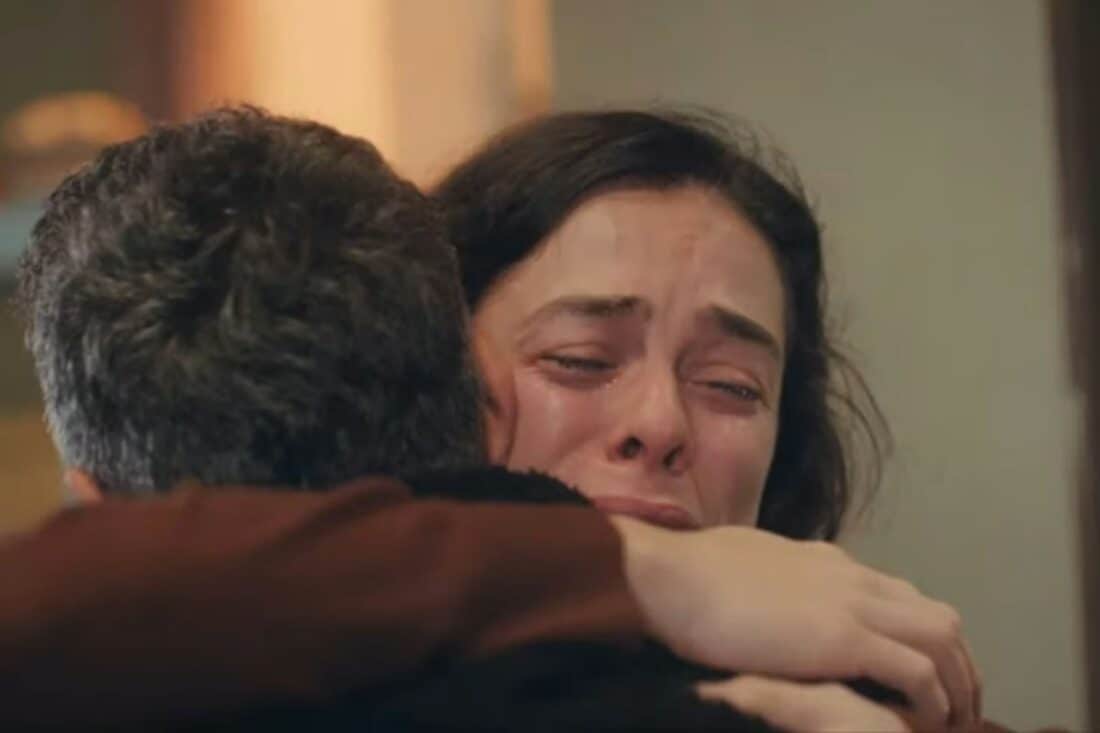Reencontro emocionante entre Bahar e Sarp na novela