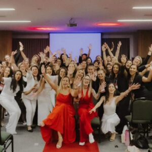 Balneário Camboriú recebe lançamento de livro sobre relacionamentos tóxicos e narcisistas