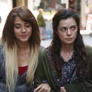 Bahar consola Ceyda em cena emocionante de Força de Mulher