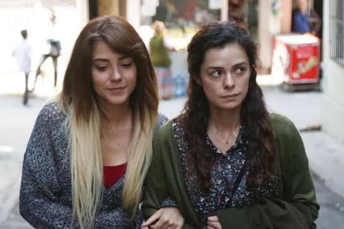 Bahar consola Ceyda em cena emocionante de Força de Mulher