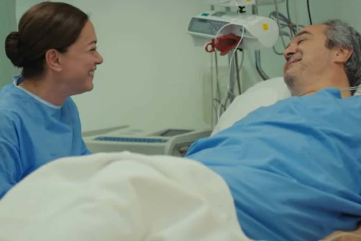 Enver e Hatice conversando sobre sua recuperação em Força de Mulher