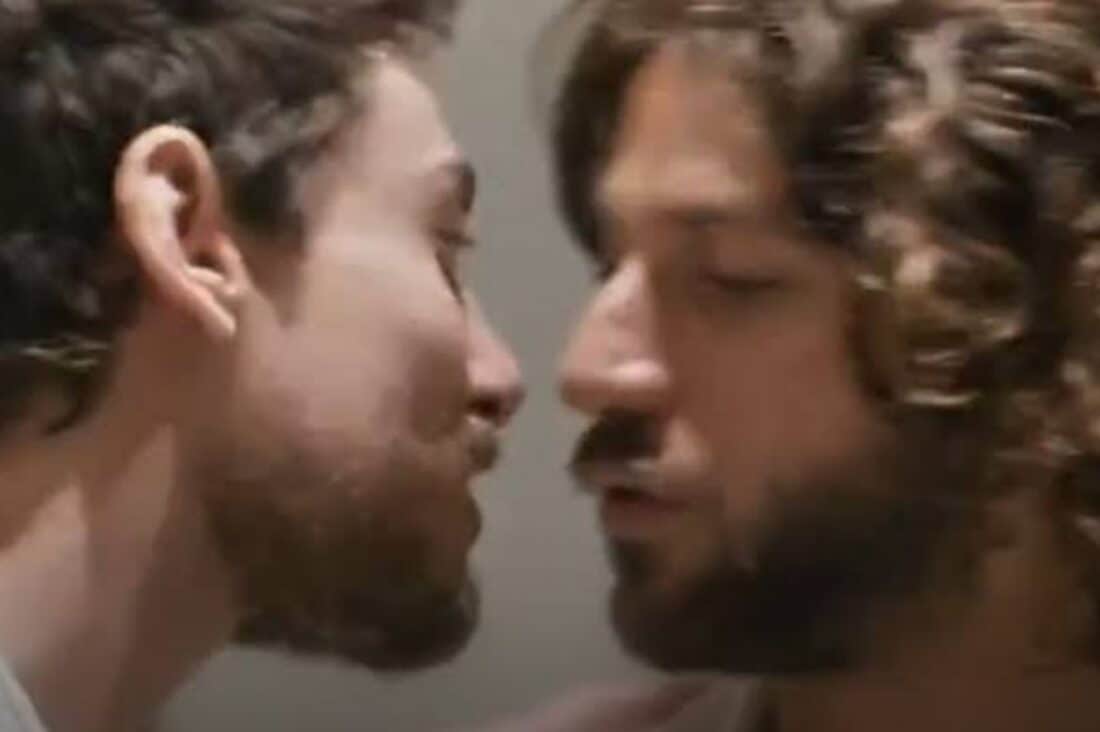 Mavi e Iberê antes da revelação de que são irmãos em Mania de Você