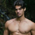 Jean Saint, influenciador fitness, em vídeo de treino no TikTok