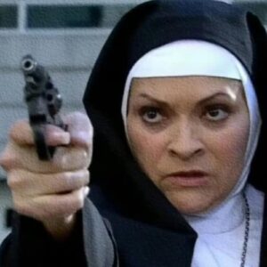 Josefina atira em Regina