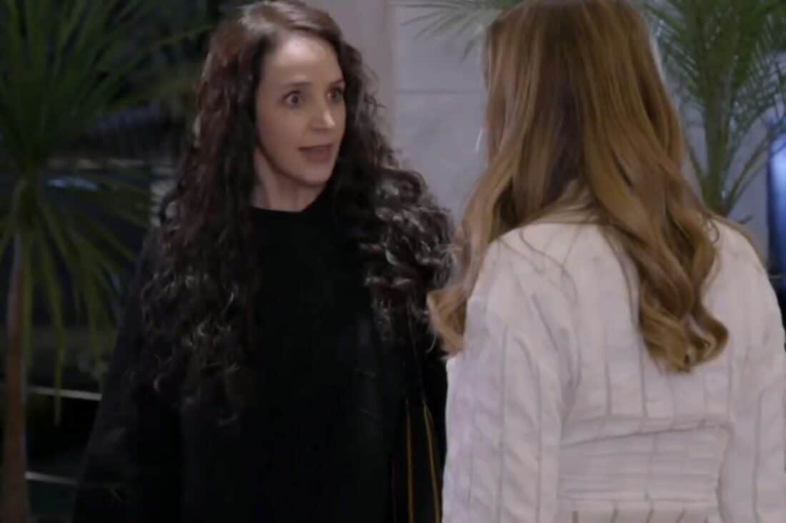 Adela confronta Mirtes Contigo Sim