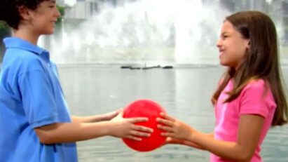 Reencontro das almas de Serena e Rafael em suas novas reencarnações no final de Alma Gêmea.