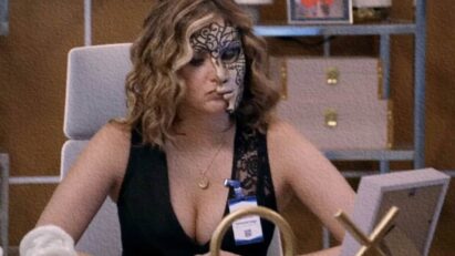 Samanta entrega Mirtes à polícia