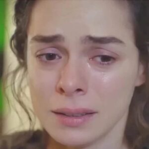 Bahar chocada ao descobrir Sarp com sua nova família em Força de Mulher