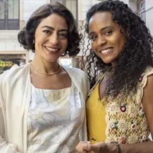 Beatriz, interpretada por Duda Santos, enfrenta Clarice em uma cena tensa do reencontro em 'Garota do Momento'.”