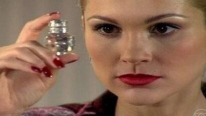 Cristina tenta envenenar Serena durante casamento em Alma Gêmea