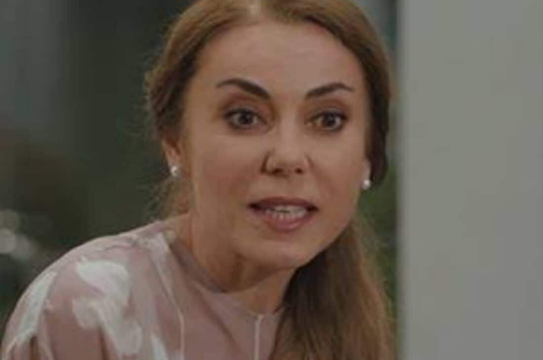 Julide chantagem Piril,