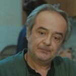 Momento tenso entre Enver e Sarp, redefinindo os rumores da trama