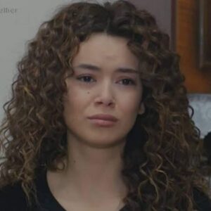 Em Força de Mulher, a hepatite de Sirin compromete o transplante de medula para Bahar,