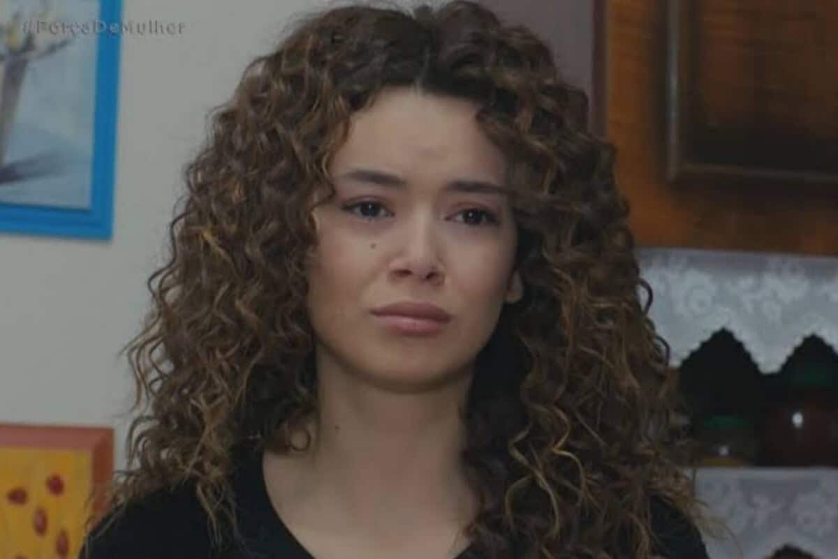 Em Força de Mulher, a hepatite de Sirin compromete o transplante de medula para Bahar,