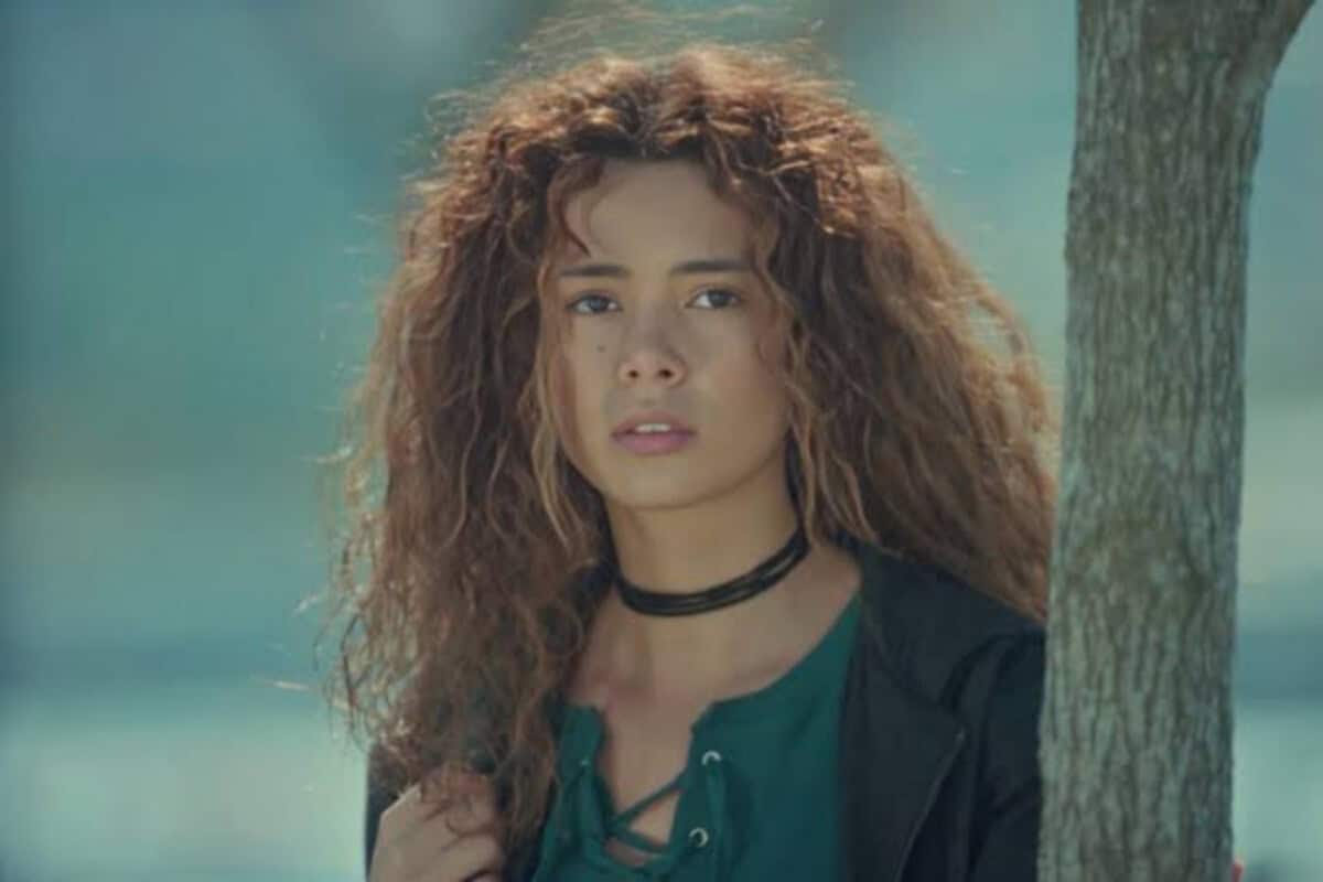 Sirin tenta provar a verdade sobre Sarp em Força de Mulher