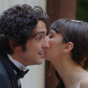 "Taner Ölmez no papel de Ali Vefa em cena da novela turca Um Milagre, exibida na TV Brasil."