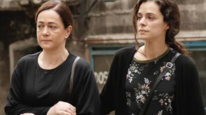 "Cena emocionante de Bahar e Hatice se reconciliando no hospital."
