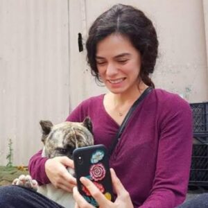 Özge Özpirinçci como Bahar, protagonista de Força de Mulher