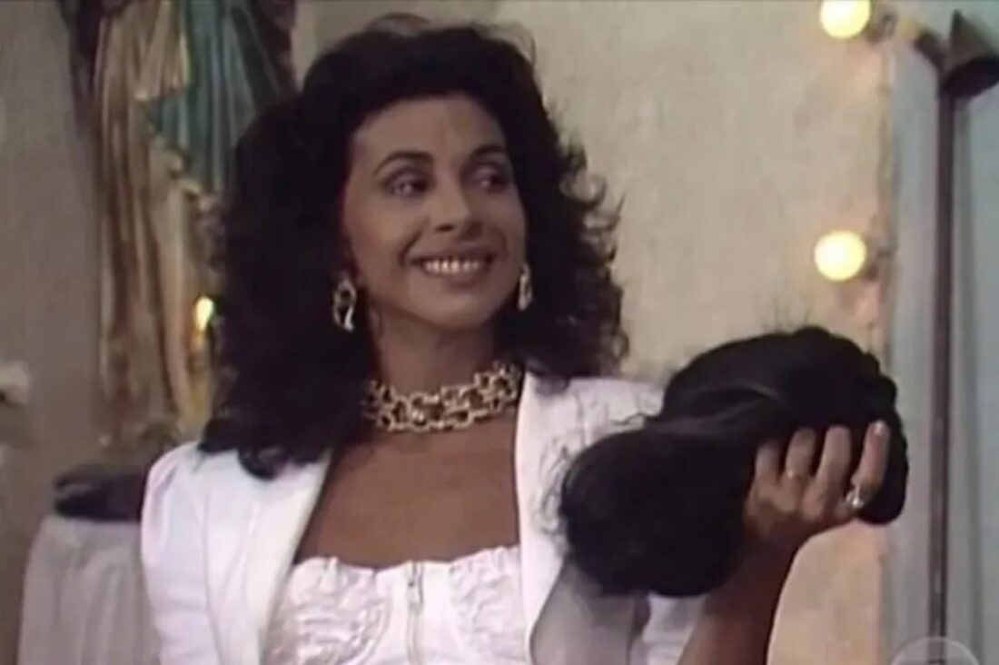 Betty Faria interpretando Tieta