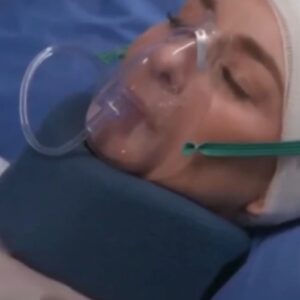 "Fausto em cena tensa ao tentar sufocar Daniela no hospital em Meu Caminho é Te Amar."