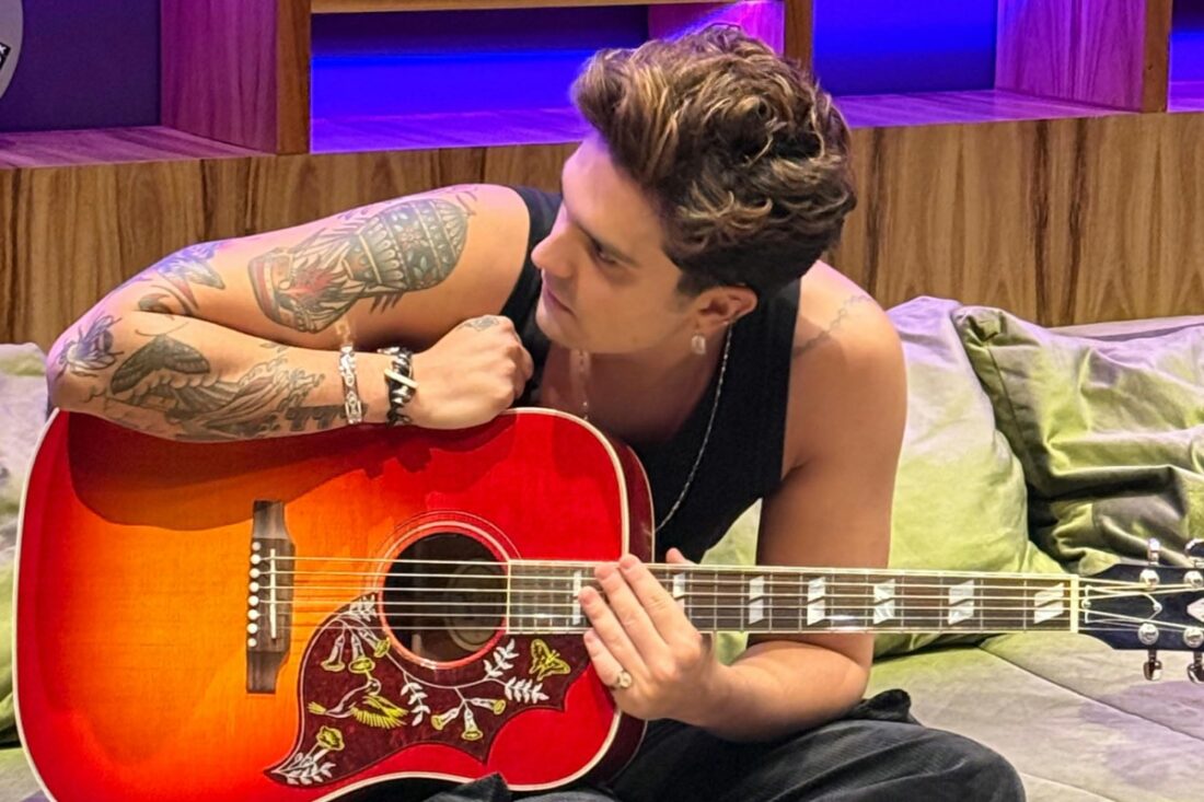Luan Santana grava no Estúdio 5020