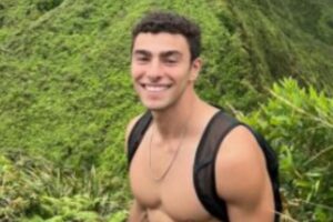 Prisão de Luigi Mangione choca, mas suposto nude do suspeito rouba a