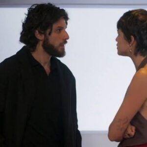 Mavi confrontando Luma sobre a traição.