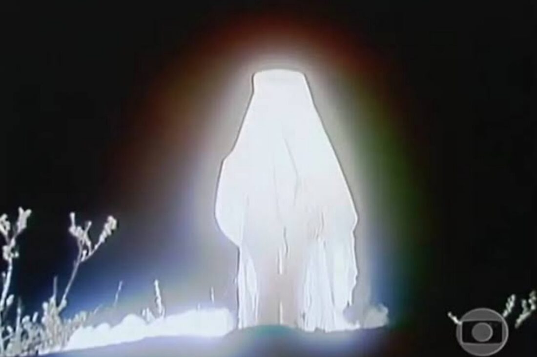 A misteriosa Mulher de Branco em Tieta