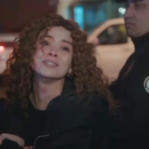 Sirin é presa pela polícia pelo assassinato de Sarp."