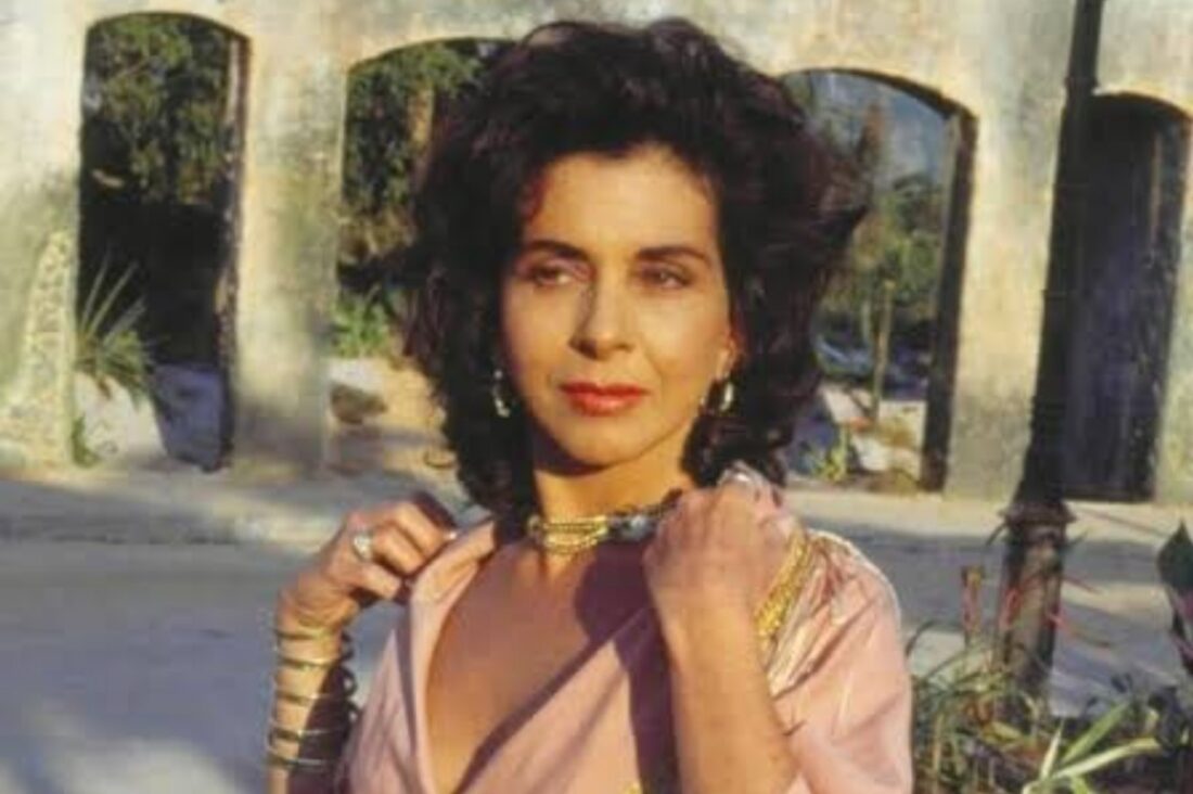 Betty Faria interpretando Tieta, a protagonista da novela