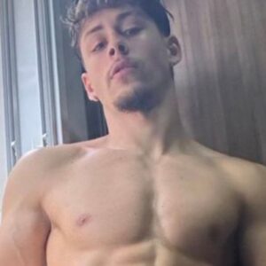 Vídeo íntimo de Alex Mendes causa polêmica na internet