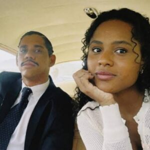 Basílio e Beatriz sofrem um acidente e fingem suas mortes.