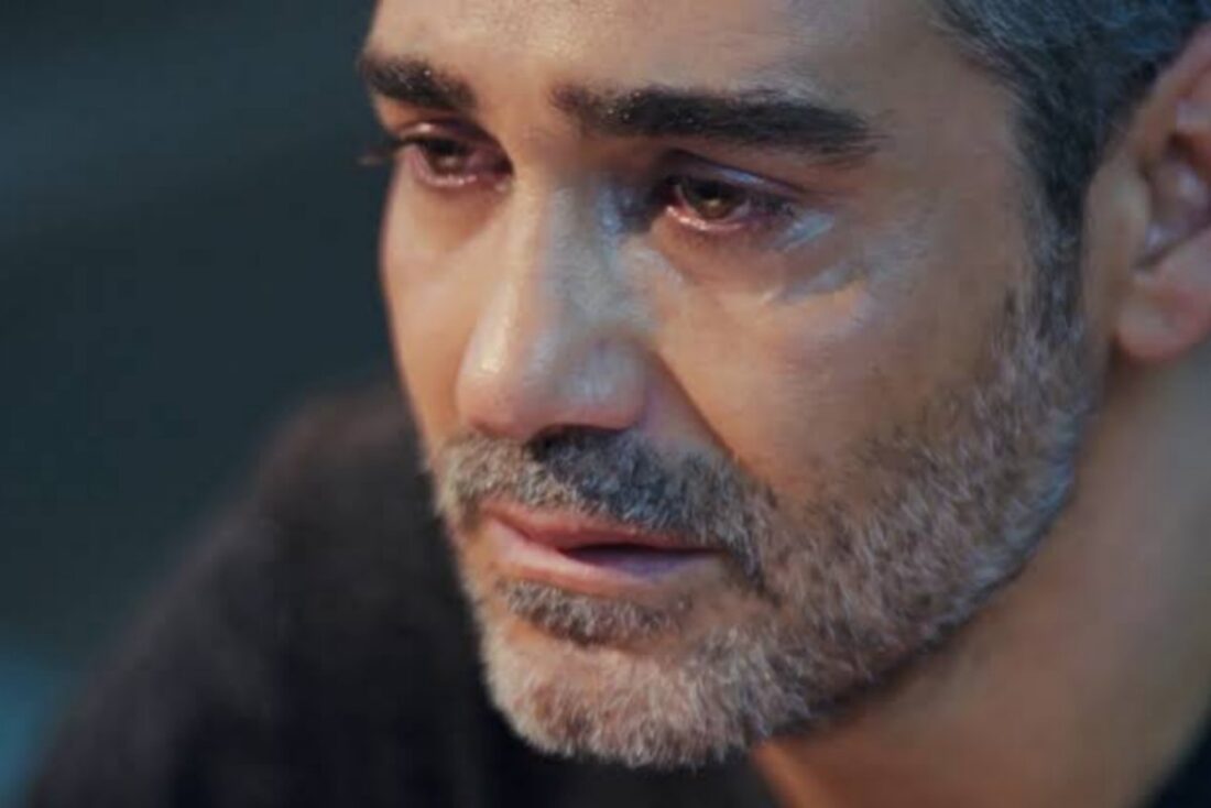 Sarp desesperado com a falta de comida em Força de Mulher