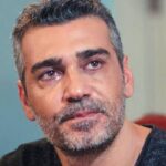 Sarp confronta Sirin em Força de Mulher: cena de alta tensão.