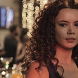 Sirin tramando plano contra Bahar em Força de Mulher.