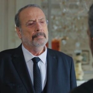 "Suat observa o desenrolar do plano de Nezir em Força de Mulher"