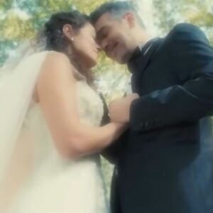 Bahar e Sarp juntos no final alternativo de Força de Mulher.