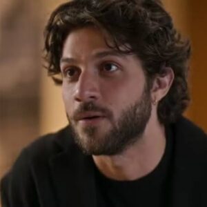 Mavi desesperado ao saber da possível pena de 20 anos.