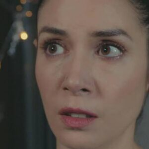 Piril em choque ao ouvir a revelação de Bahar.