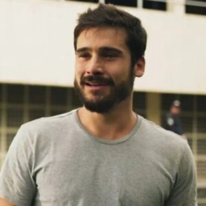 Rudá em cena de suspense na novela 'Mania de Você'.