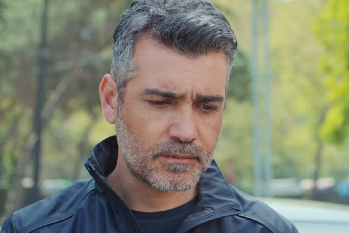 Sarp furioso após a discussão com Bahar.