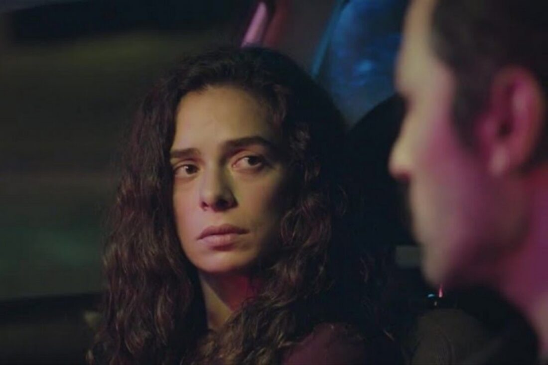 Bahar toma uma decisão inesperada e rompe com Arif em Força de Mulher!